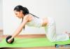 Aké svaly sa hojdajú a pracujú pri cvičení na gymnastickom valci pre tlač?